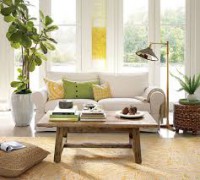 Mesa auxiliar de madera